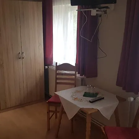 Zierer Ξενοδοχείο 2*