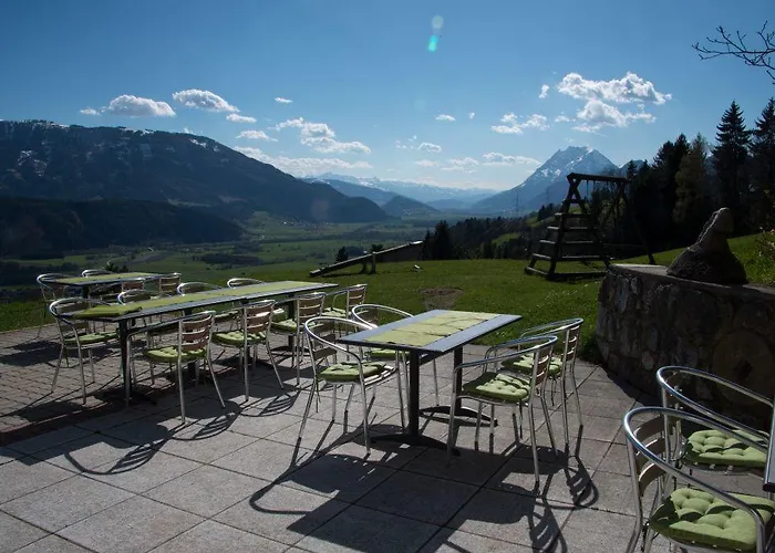 Zierer فندق لييزين